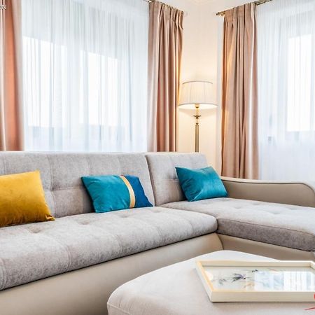 Apartament Ghimbav_Rk Buitenkant foto