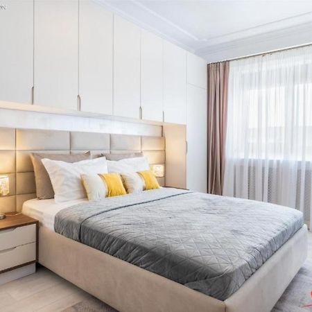 Apartament Ghimbav_Rk Buitenkant foto
